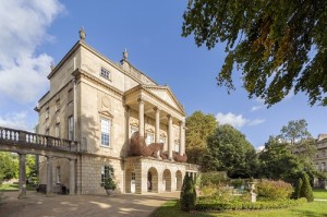 Late-night learning as Bath Spa students host after-hours art of drawing event at the Holburne